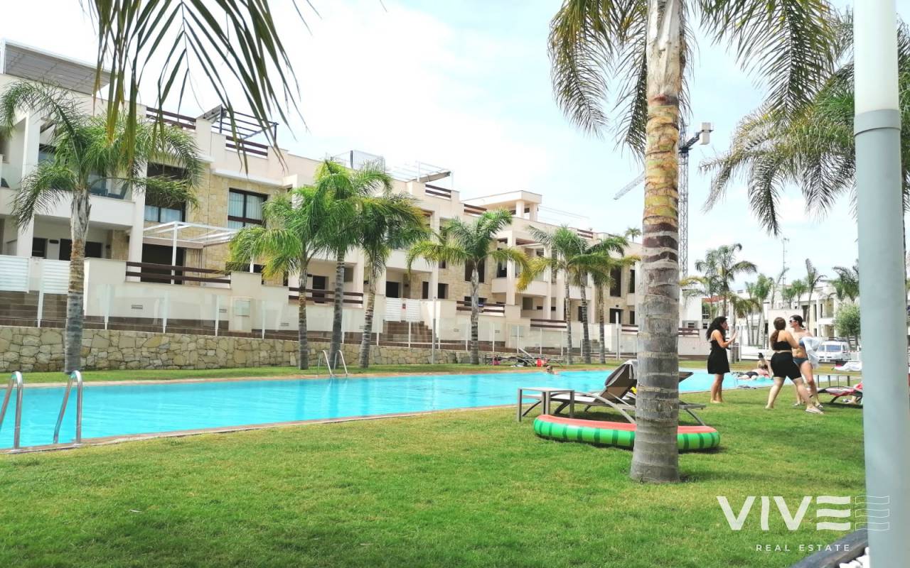 Alquiler a largo plazo - Apartamento - Orihuela Costa - Los Balcones
