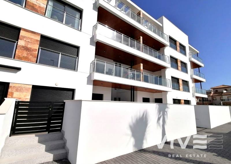 Apartamento - Alquiler a largo plazo - Orihuela Costa - La Zenia
