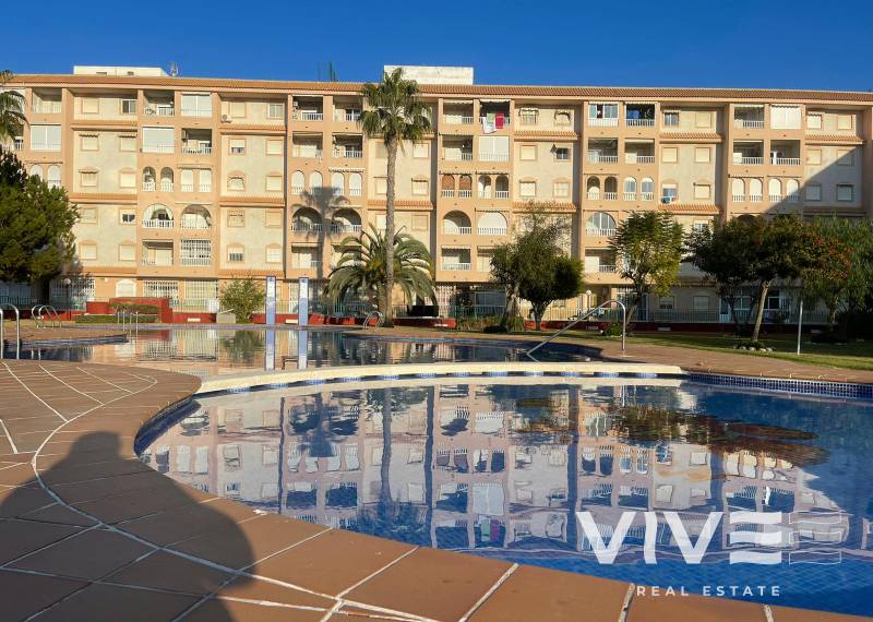 Apartamento - Resale - Torrevieja - Villa Madrid