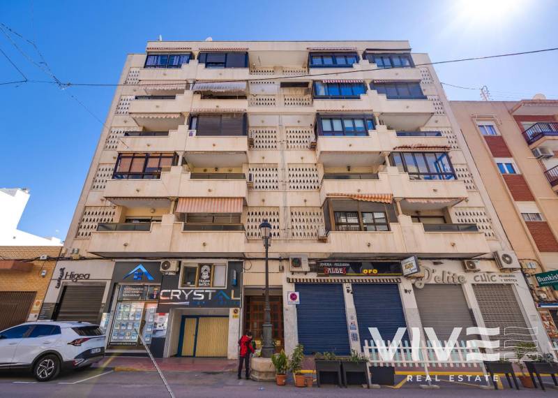 Apartamento - Segunda mano - La Marina / Guardamar - CENTRO