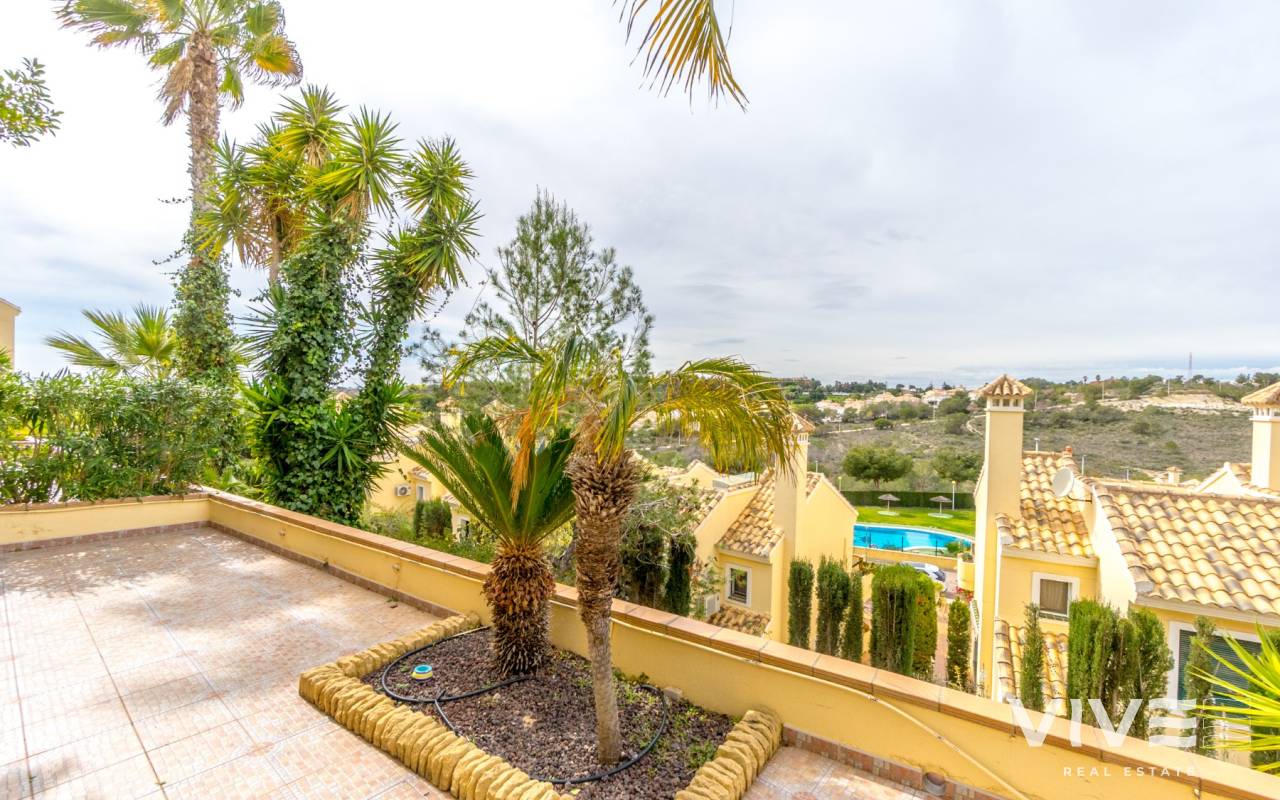 Apartamento - Segunda mano - Orihuela Costa - LRE-73009