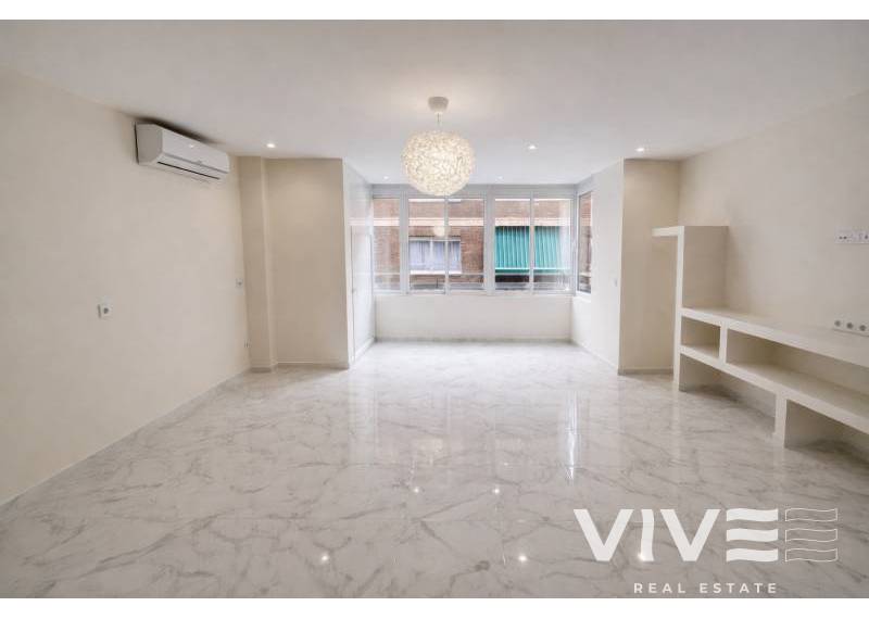 Apartamento - Segunda mano - Torrevieja - Muelle Pesquero