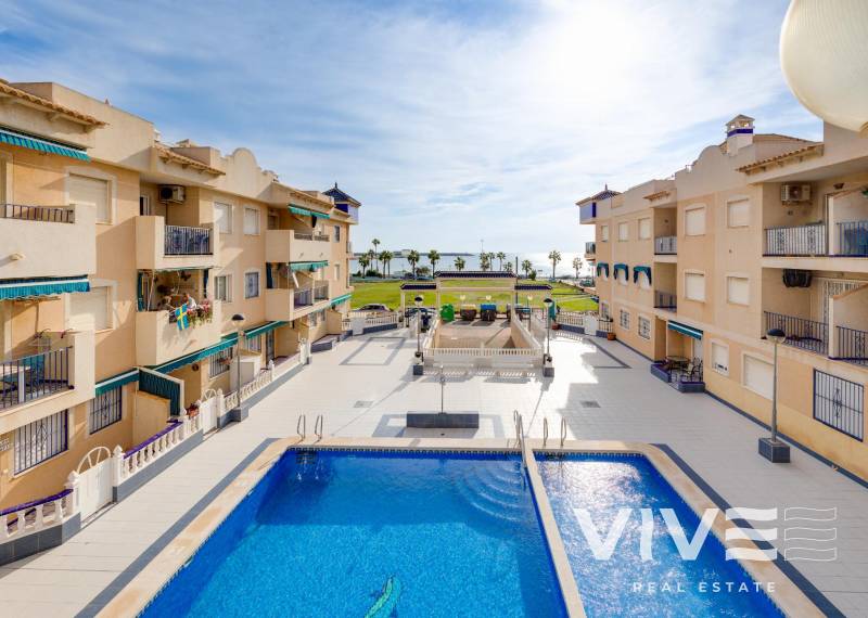 Apartamento - Segunda mano - Torrevieja - PLAYA NAUFRAGOS