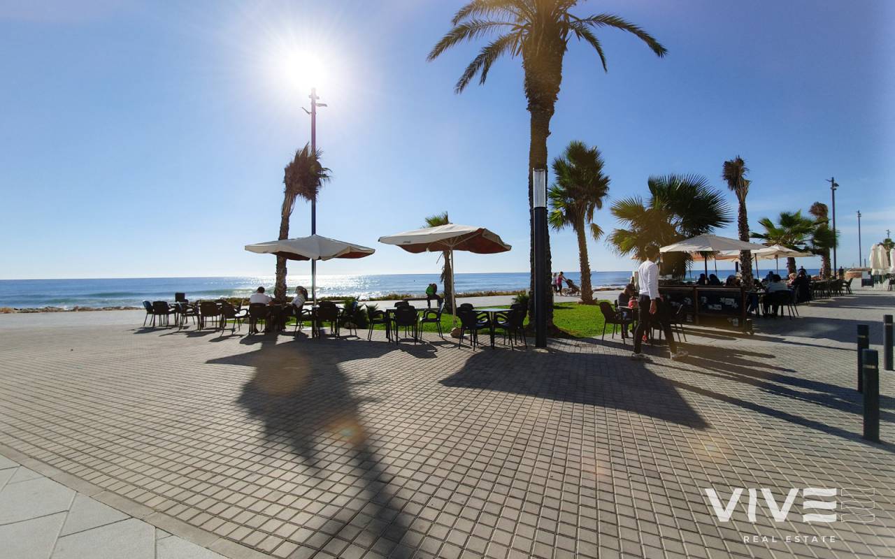 Apartamento - Segunda mano - Torrevieja - RE0169