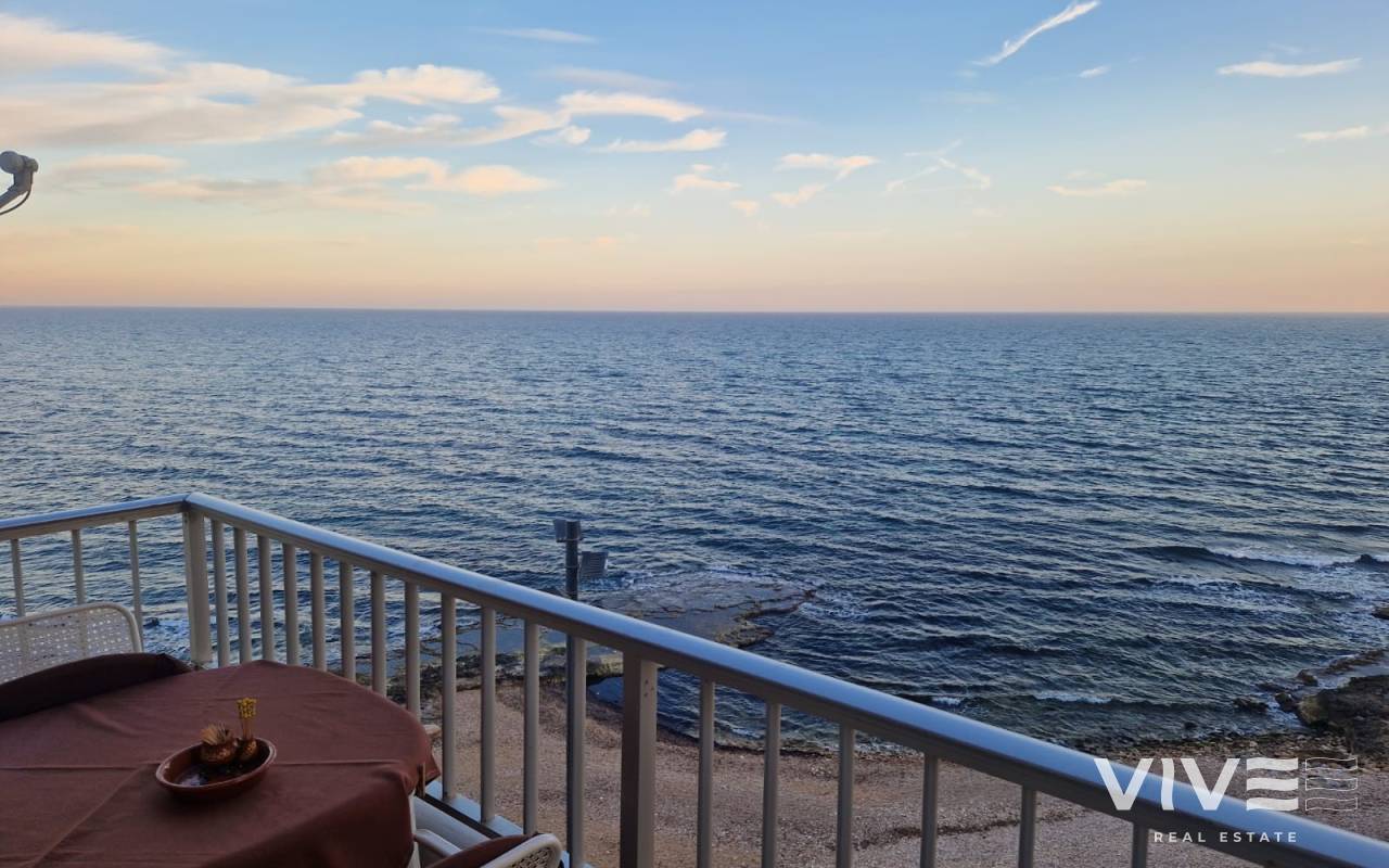 Apartamento - Segunda mano - Torrevieja - RECOL08  03205