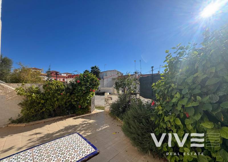 Apartamento - Segunda mano - Torrevieja - torreta III