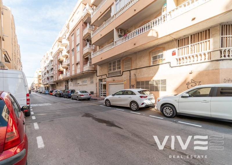 Apartamento - Segunda mano - Torrevieja - Torrevieja