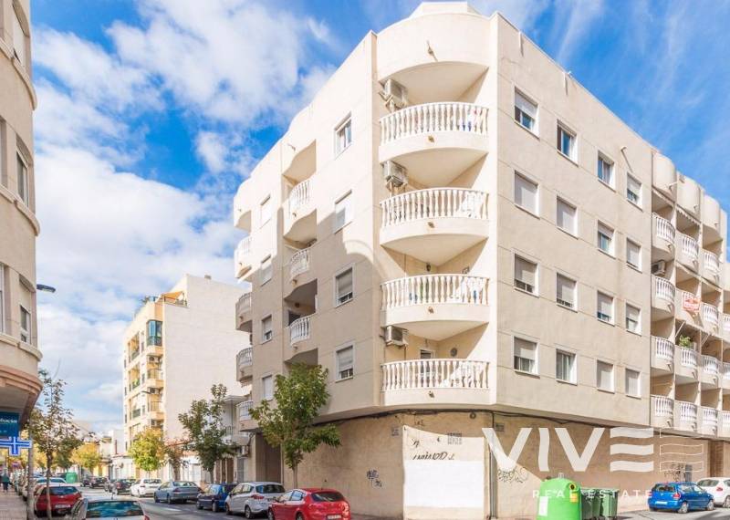 Apartamento - Segunda mano - Torrevieja - Torrevieja