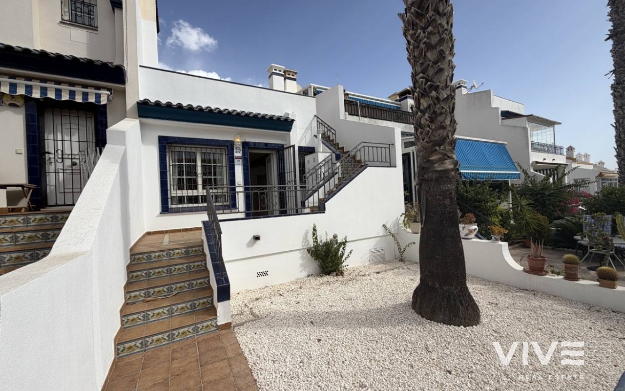 Apartment / flat - Resale - Rioja - DOLP-67438