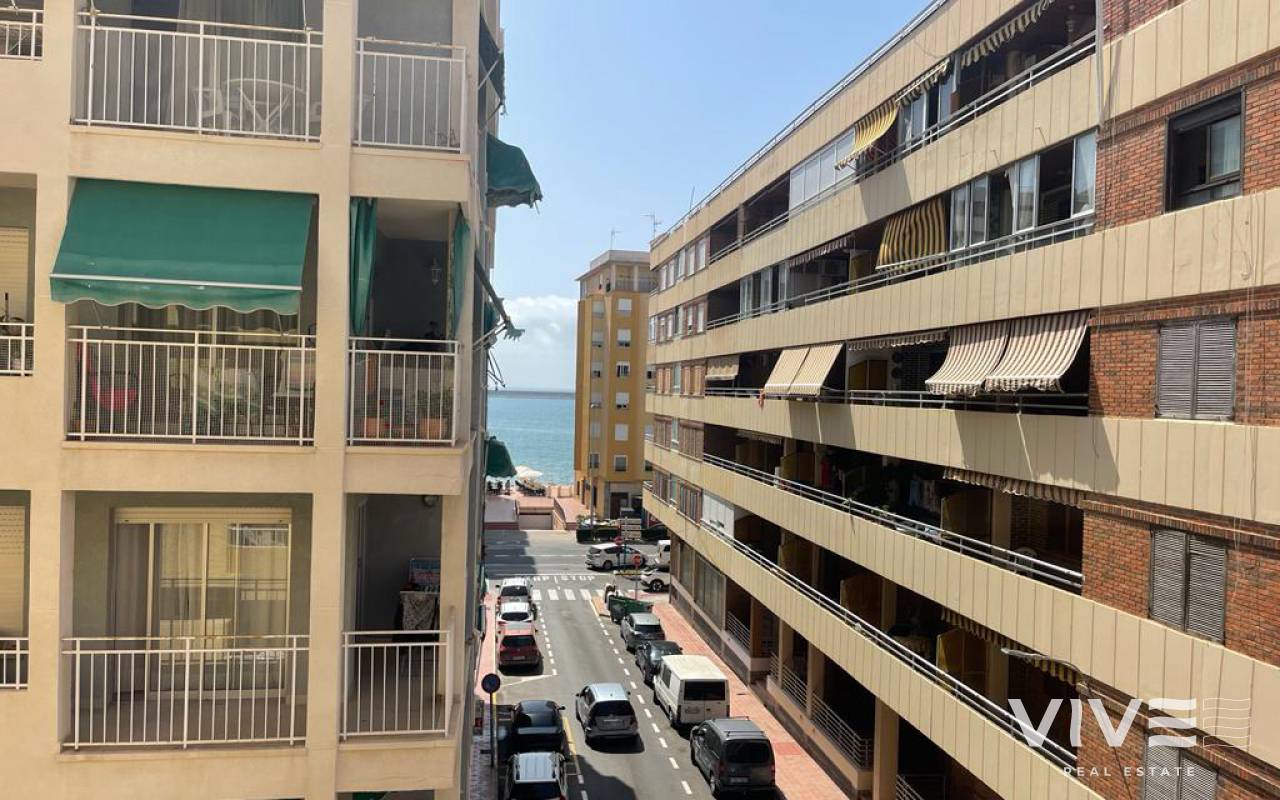 Apartment - Resale - Torrevieja - 33733