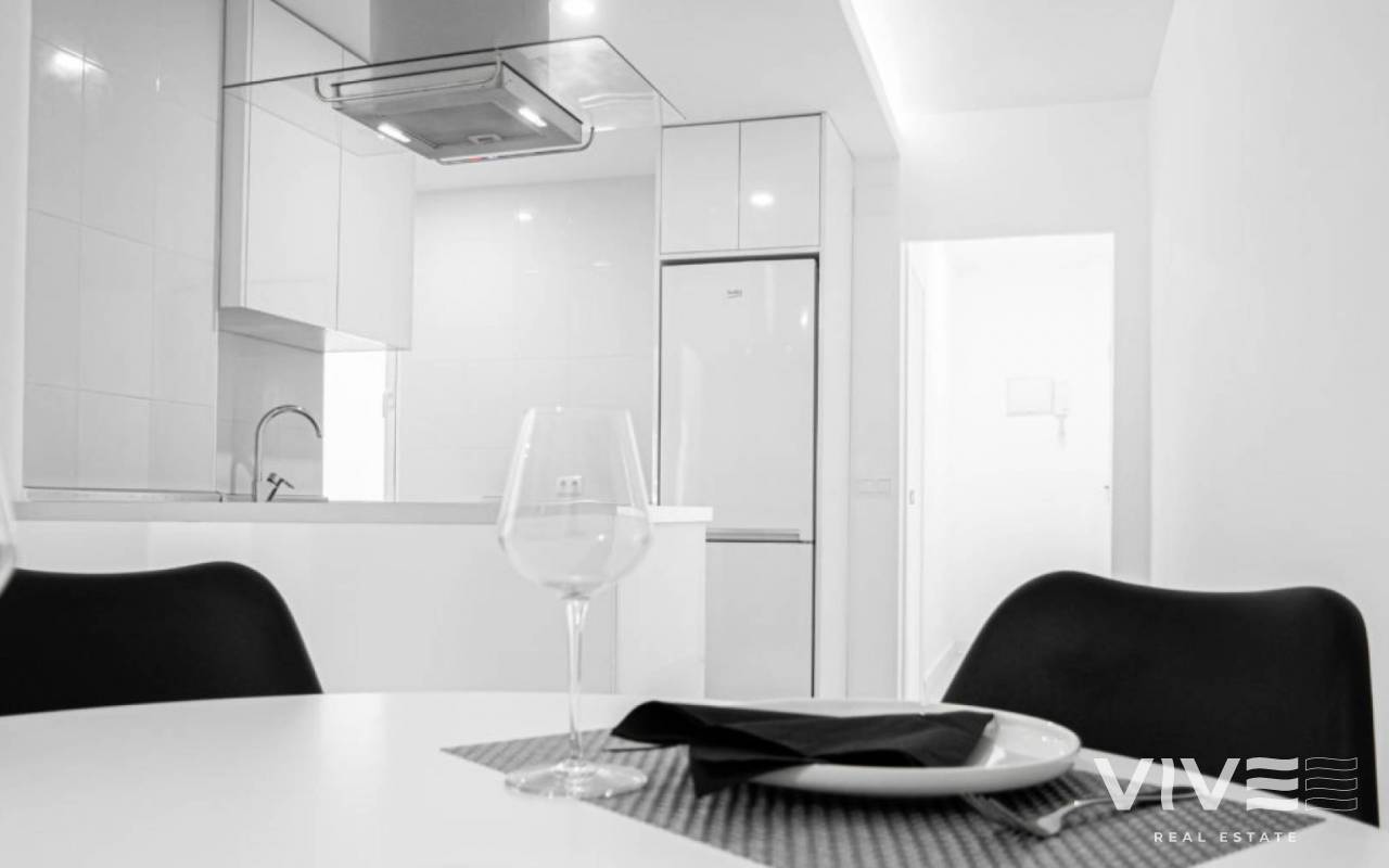 Apartment - Resale - Torrevieja - RE0151