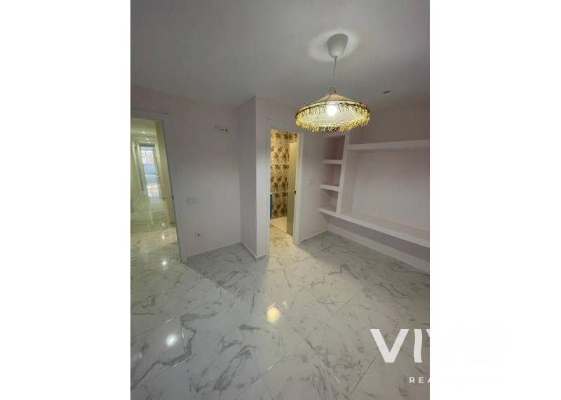 Apartment - Resale - Torrevieja - Torrevieja