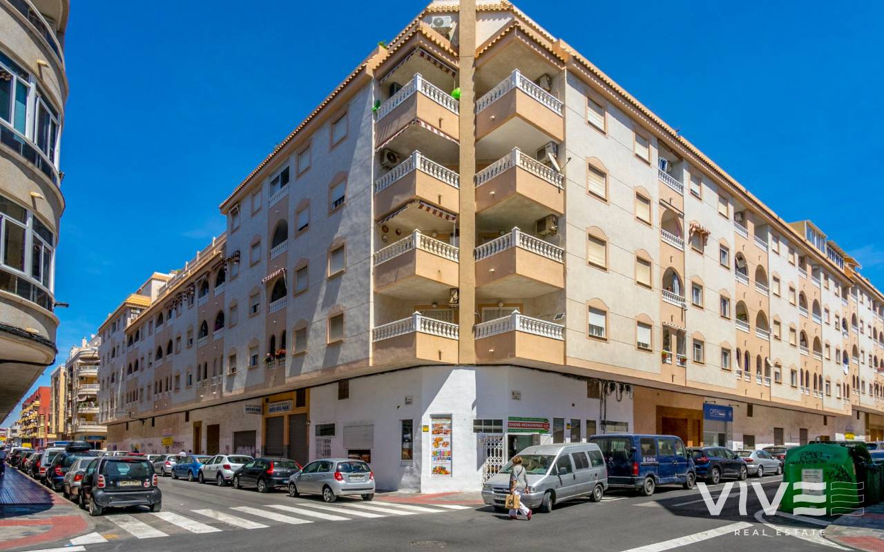Apartment - Rynek wtórny - Torrevieja - LRE-43977