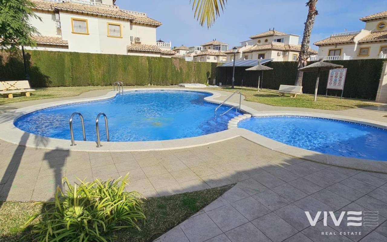Apartment / Wohnung - Verkauf - Orihuela Costa - 13765
