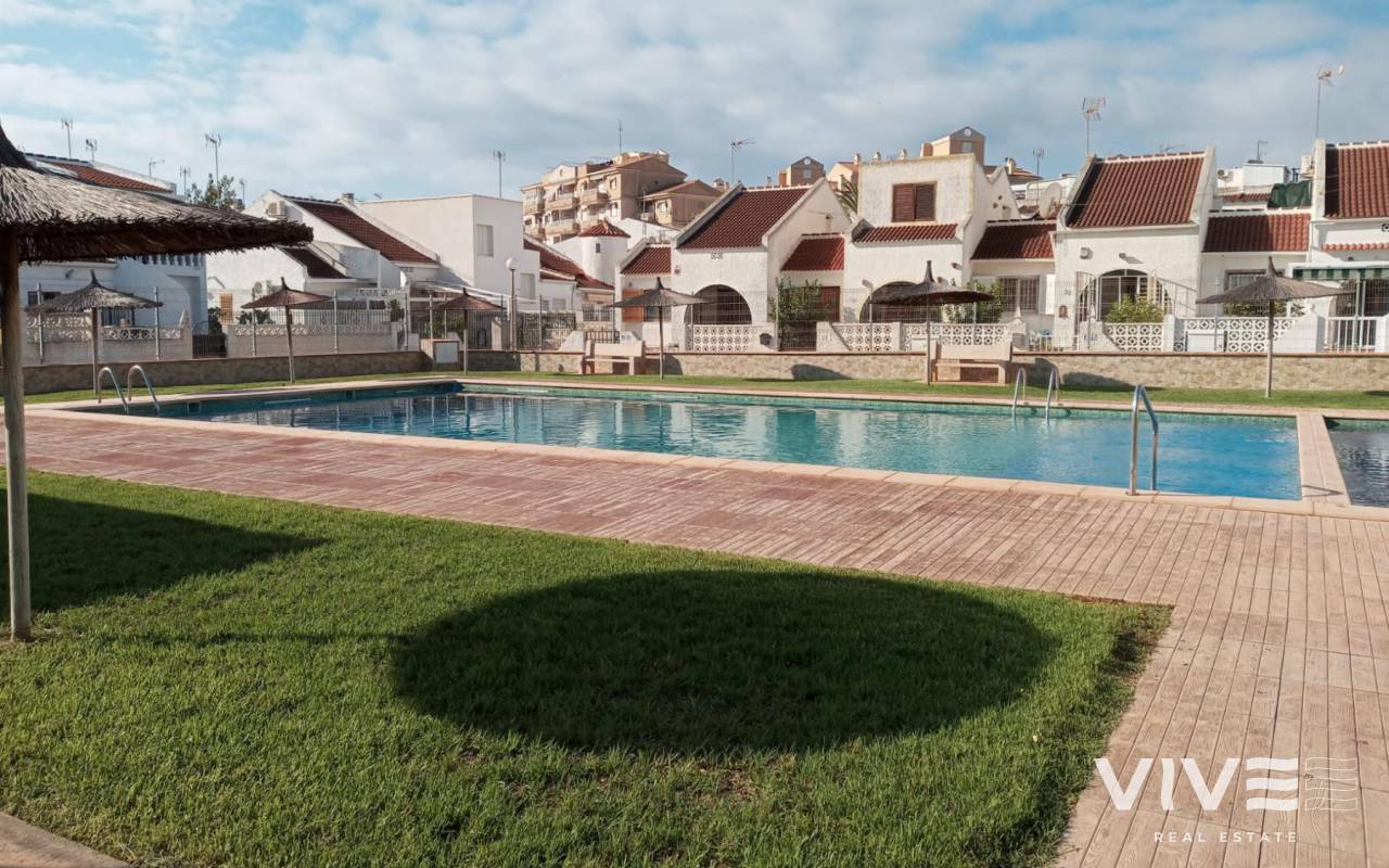 Apartment / Wohnung - Verkauf - Torrevieja - 81351