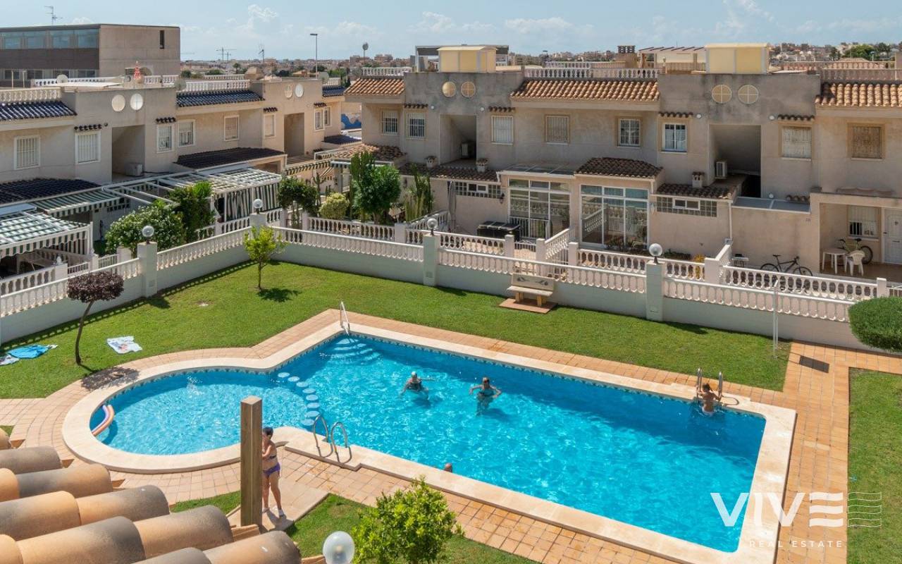 Apartment / Wohnung - Verkauf - Torrevieja - PF-89953