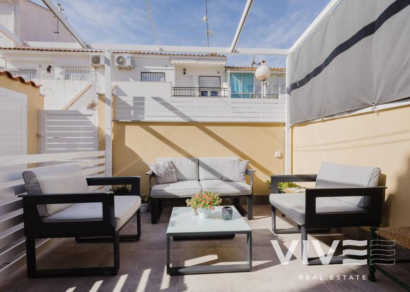 Apartment / Wohnung - Verkauf - Torrevieja - Torrevieja