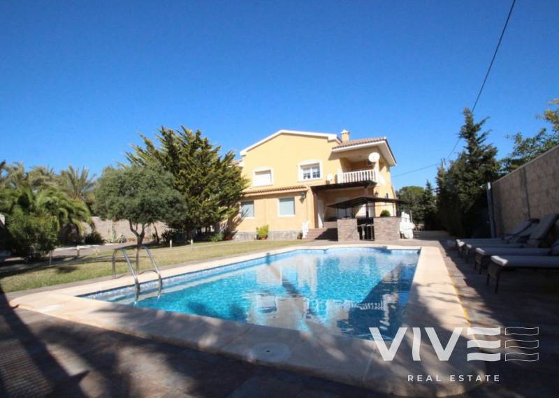 Detached Villa - Försäljning  - Orihuela Costa - Cabo Roig