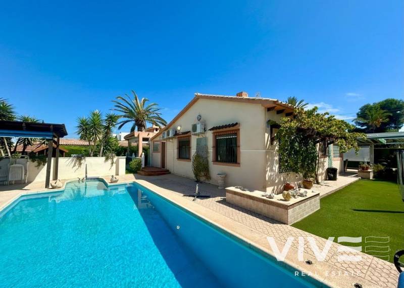 Detached Villa - Försäljning  - Orihuela Costa - Cabo Roig