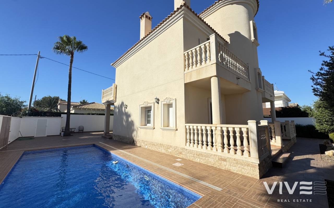 Detached Villa - Försäljning  - Orihuela Costa - DOLP-91618