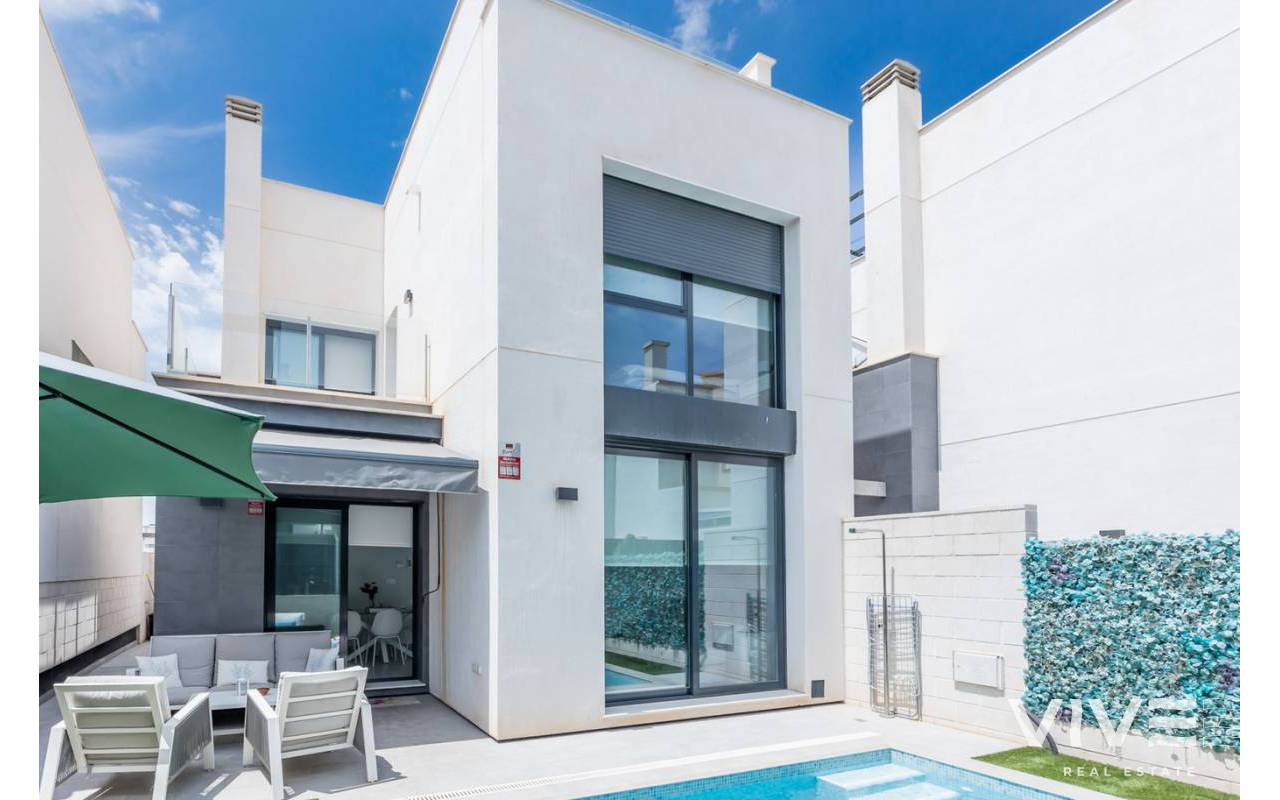 Detached Villa - Försäljning  - Orihuela Costa - RE0212