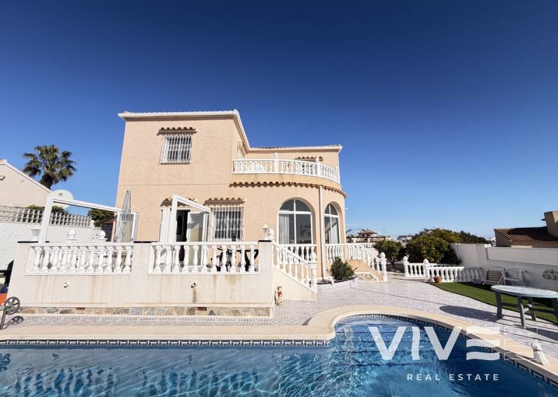Detached Villa - Försäljning  - Orihuela Costa - Villamartin