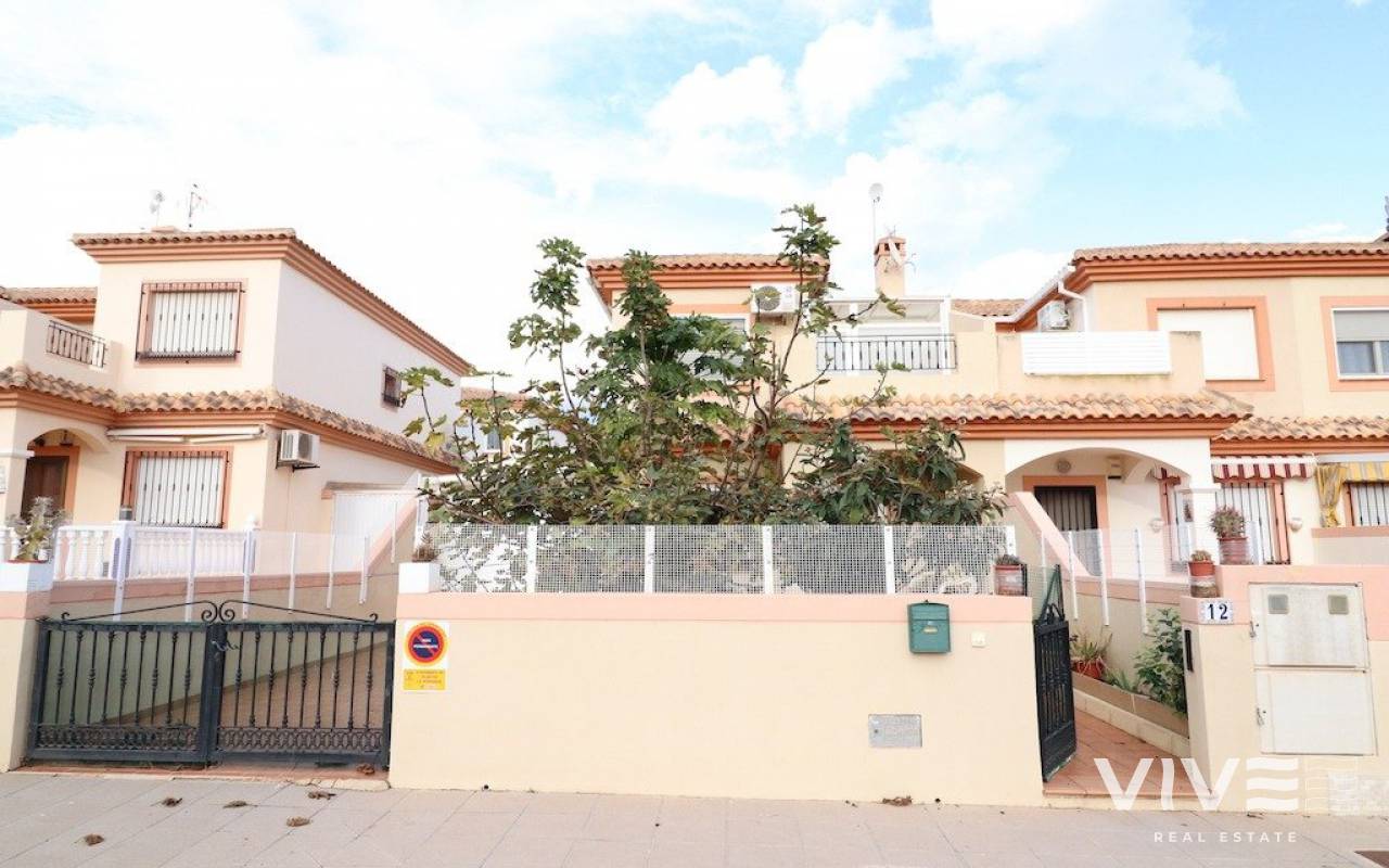 Detached Villa - Försäljning  - Pilar de la Horadada - 45922