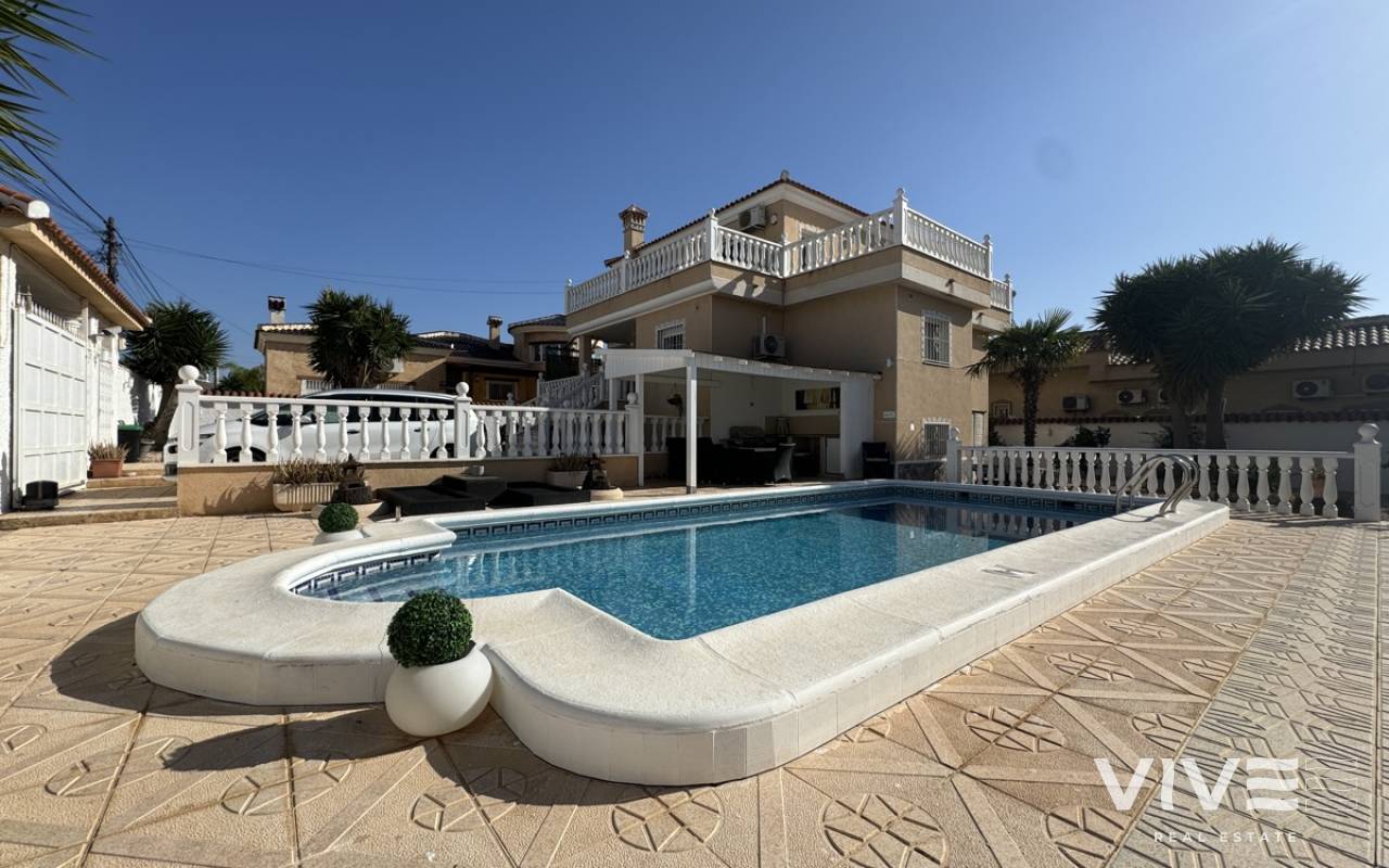 Detached Villa - Försäljning  - Rojales - DOLP-92754