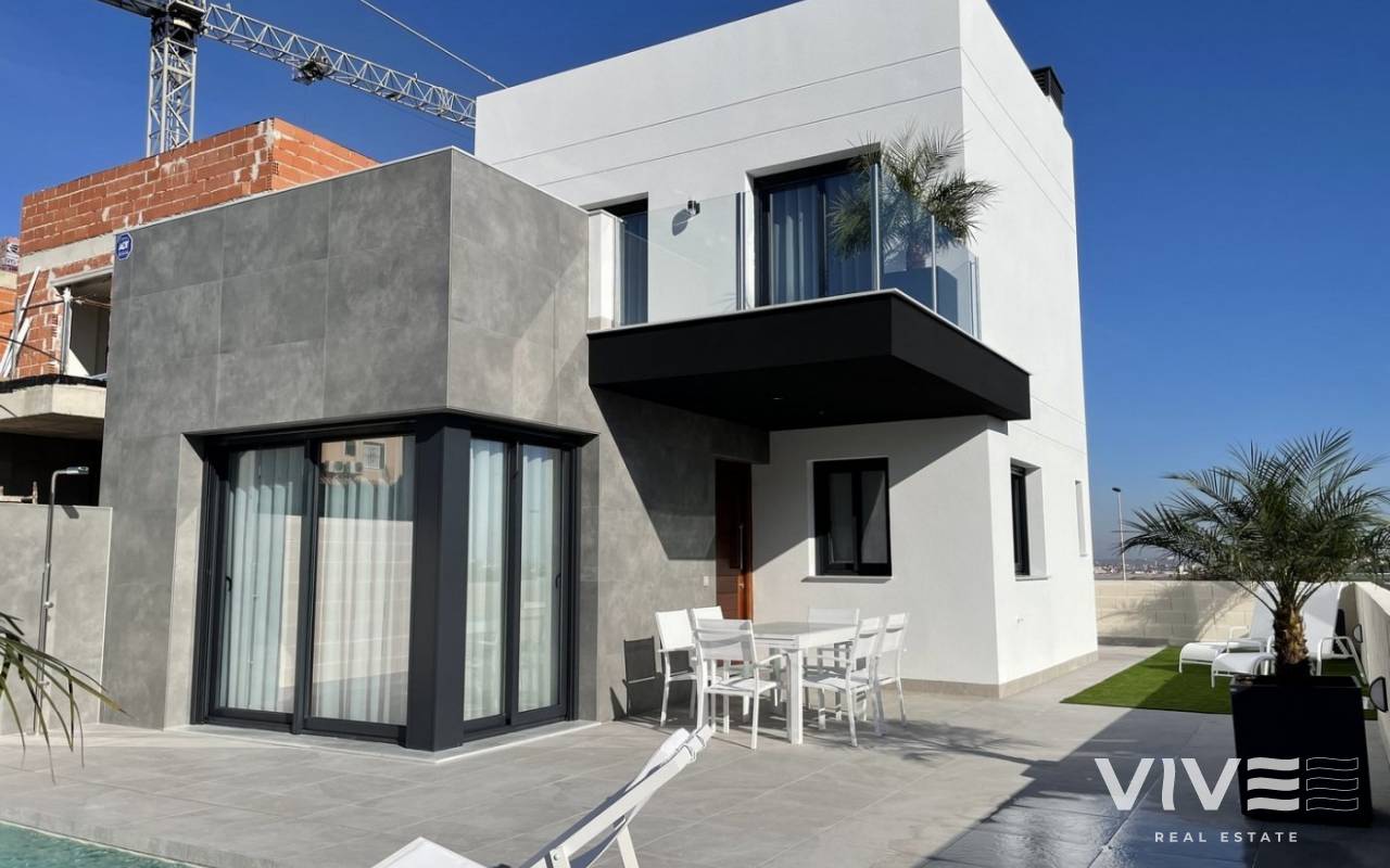 Detached Villa - Nueva construcción  - Torrevieja - REDSP-43073
