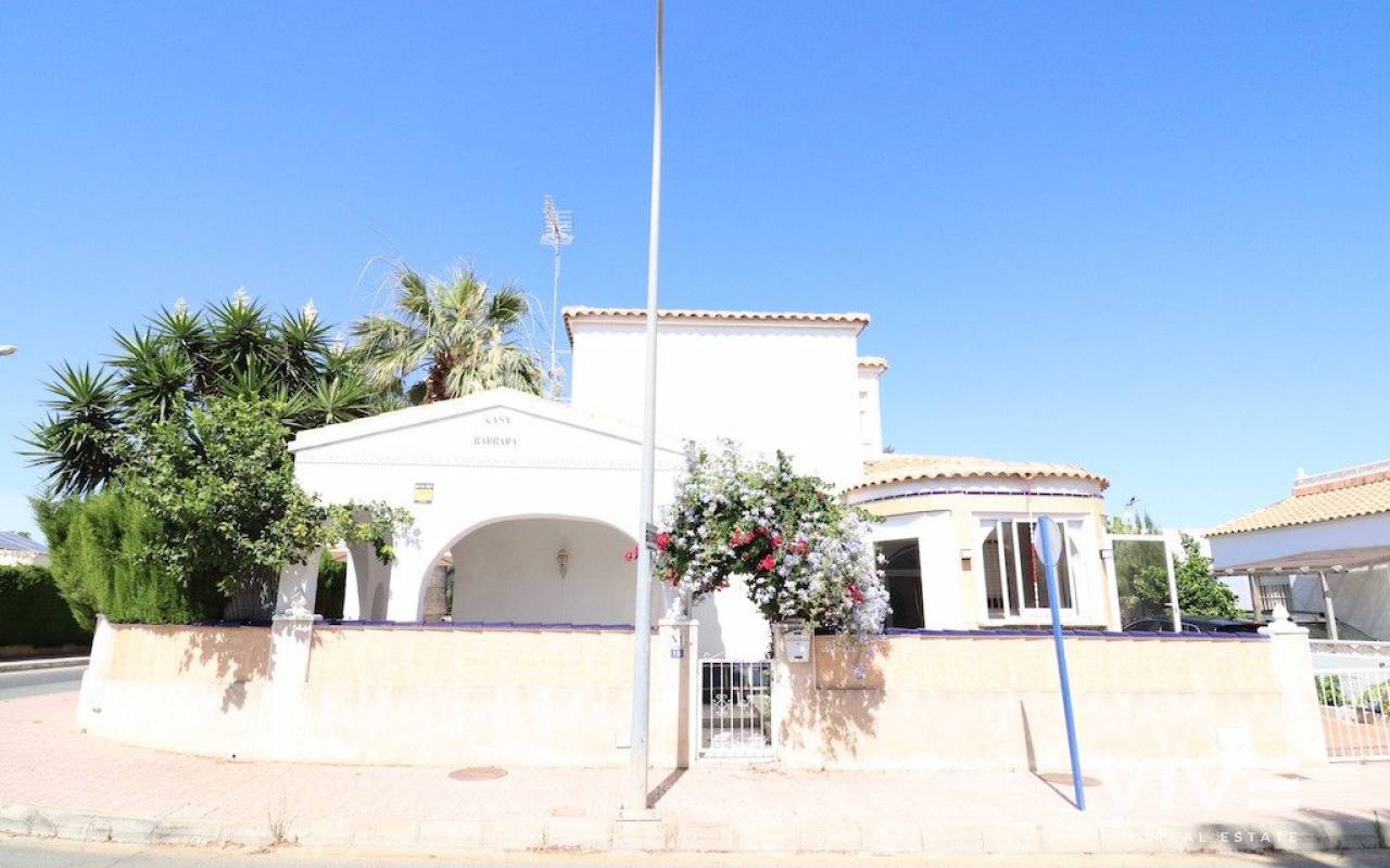 Detached Villa - Resale - Orihuela Costa - 37107