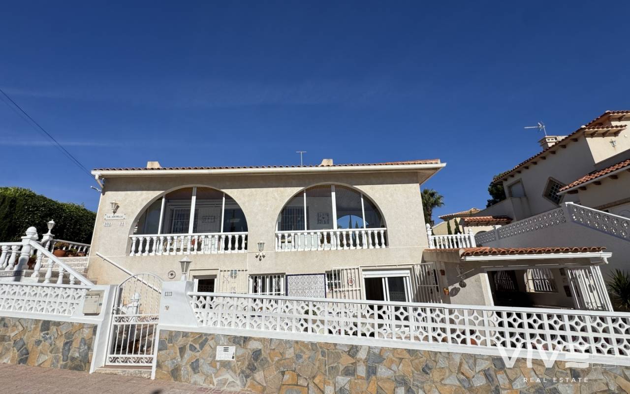Detached Villa - Resale - Orihuela Costa - DOLP-44474