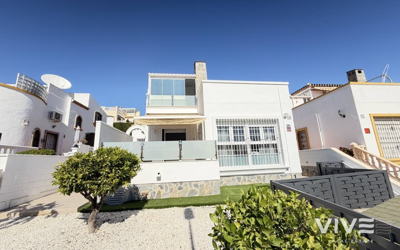 Detached Villa - Resale - Orihuela Costa - DOLP-97174