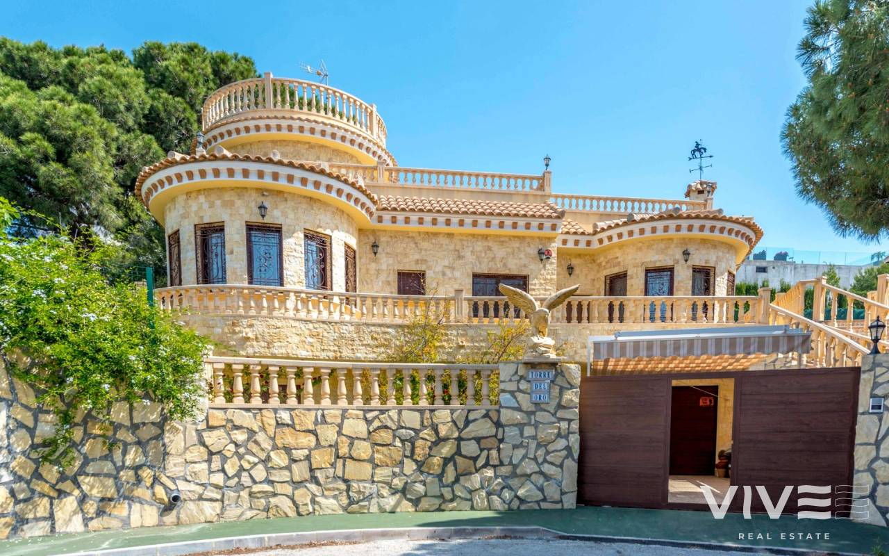 Detached Villa - Segunda mano - Orihuela Costa - 40000