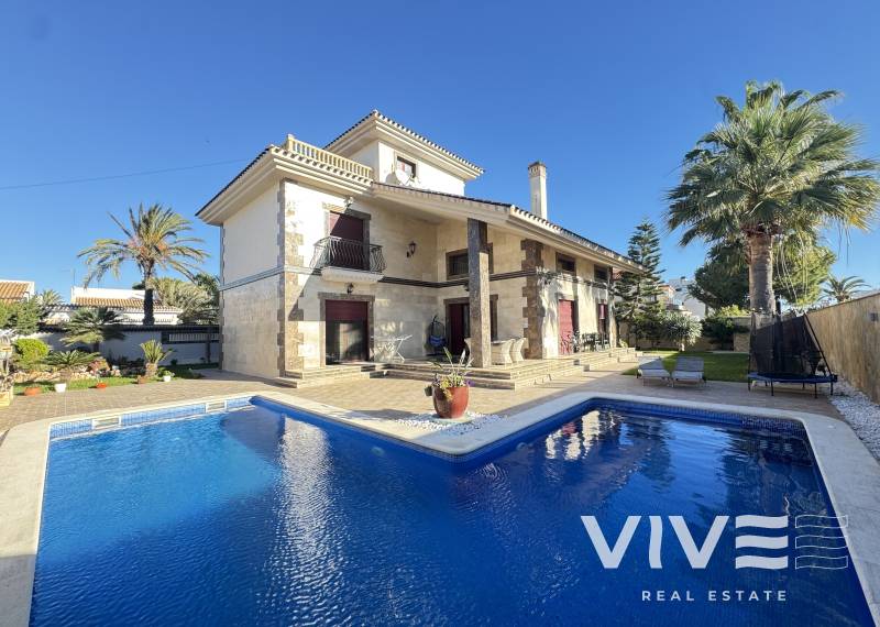 Detached Villa - Segunda mano - Orihuela Costa - Cabo Roig