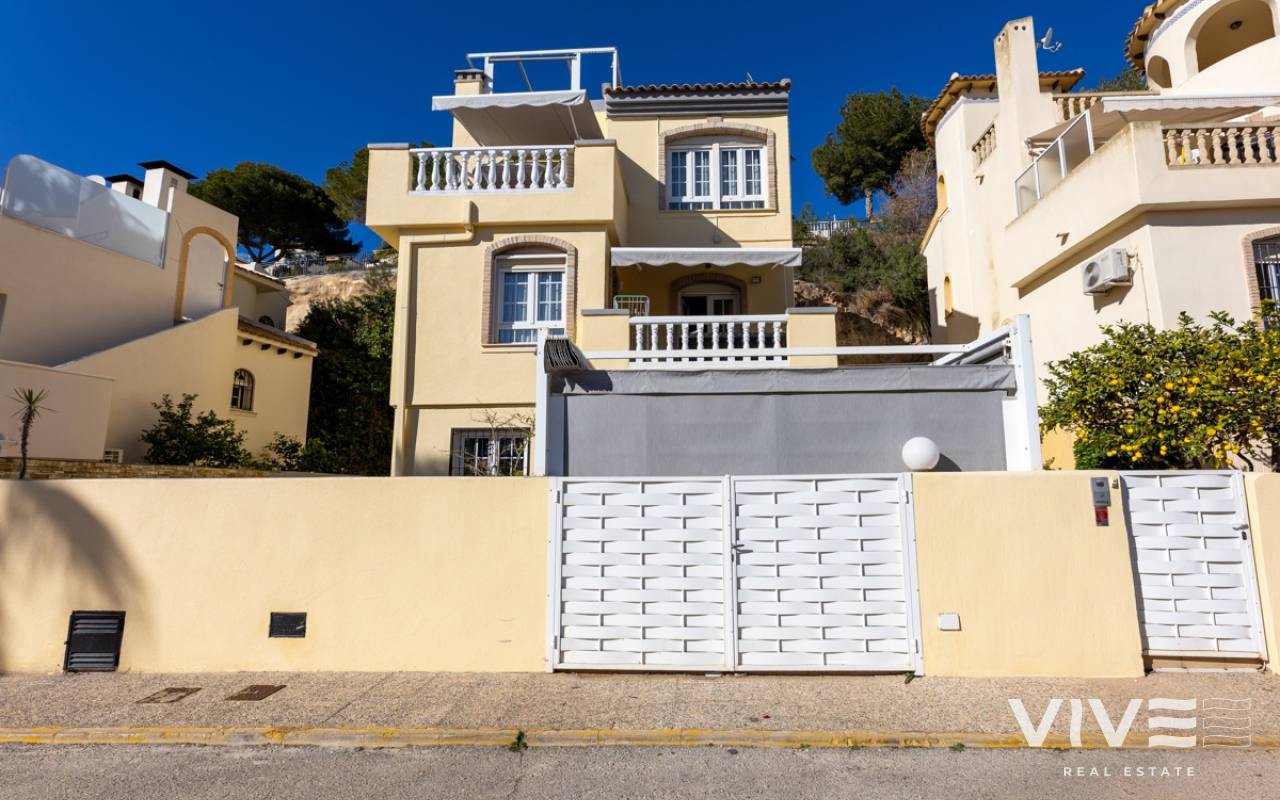 Detached Villa - Segunda mano - Orihuela Costa - DOLP-82297