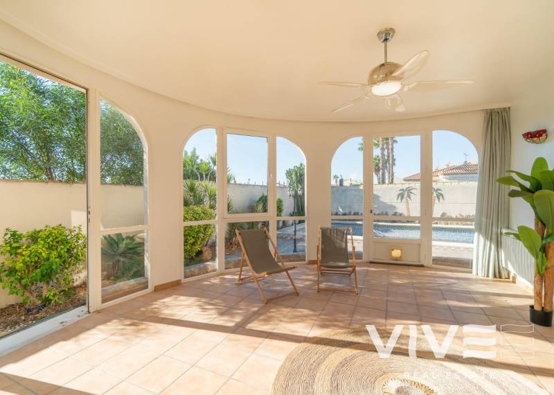Detached Villa - Segunda mano - Orihuela Costa - Playa Flamenca