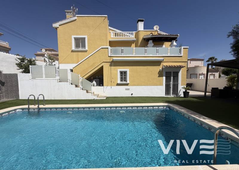 Detached Villa - Segunda mano - Orihuela Costa - Villamartin