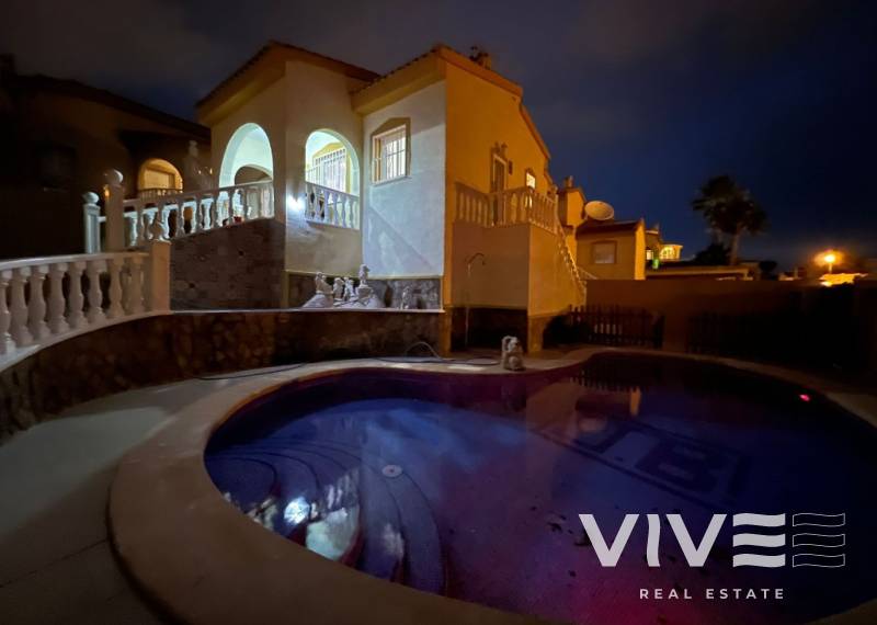 Detached Villa - Segunda mano - Rojales - Ciudad quesada