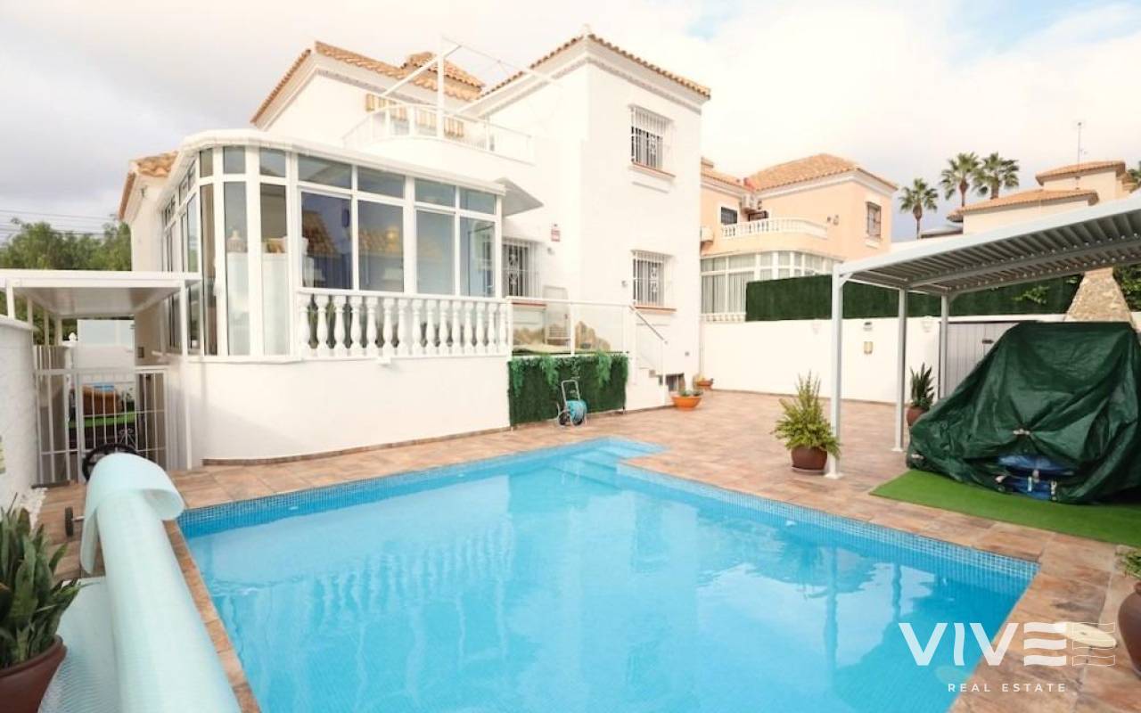 Detached Villa - Segunda mano - San Miguel de Salinas - 82226