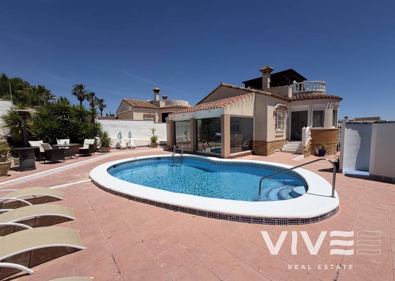Detached Villa - Segunda mano - Torremendo - Torremendo