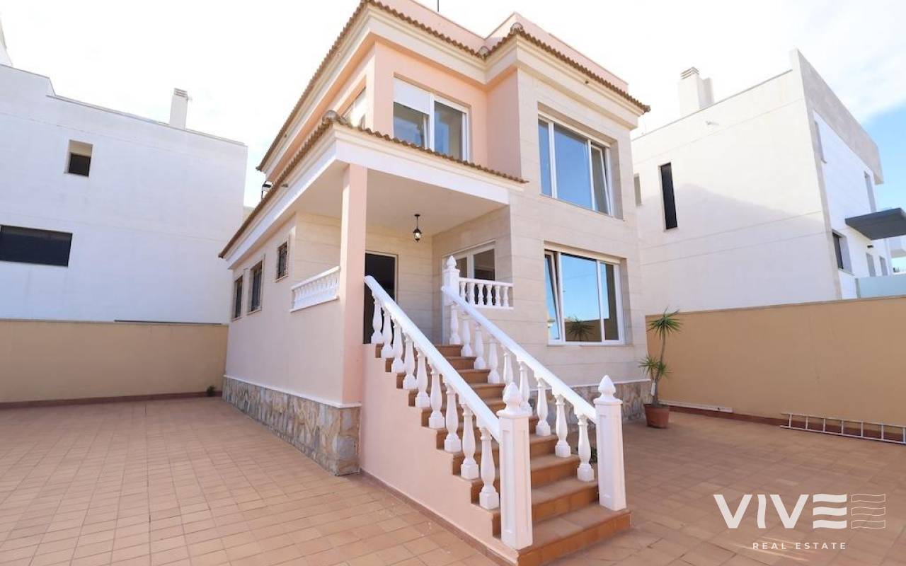 Detached Villa - Verkauf - Orihuela Costa - 82816