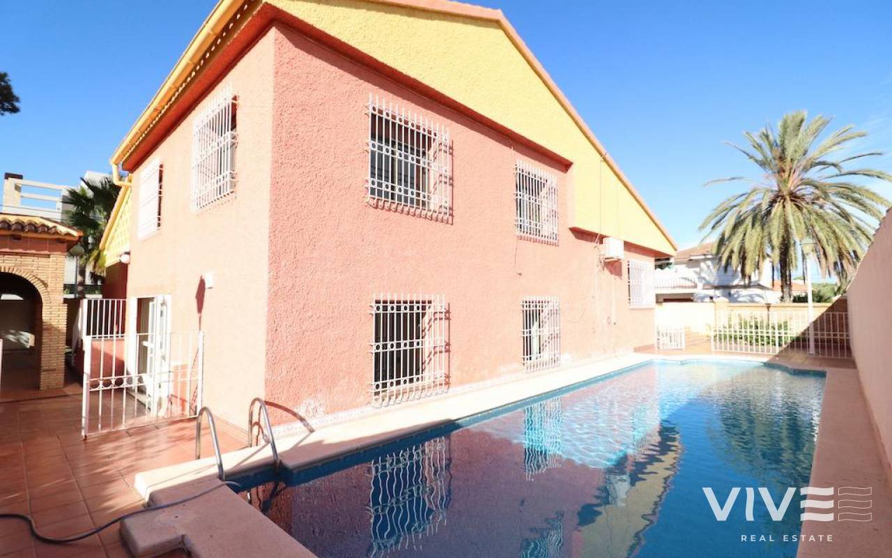 Detached Villa - Verkauf - Orihuela Costa - 83456