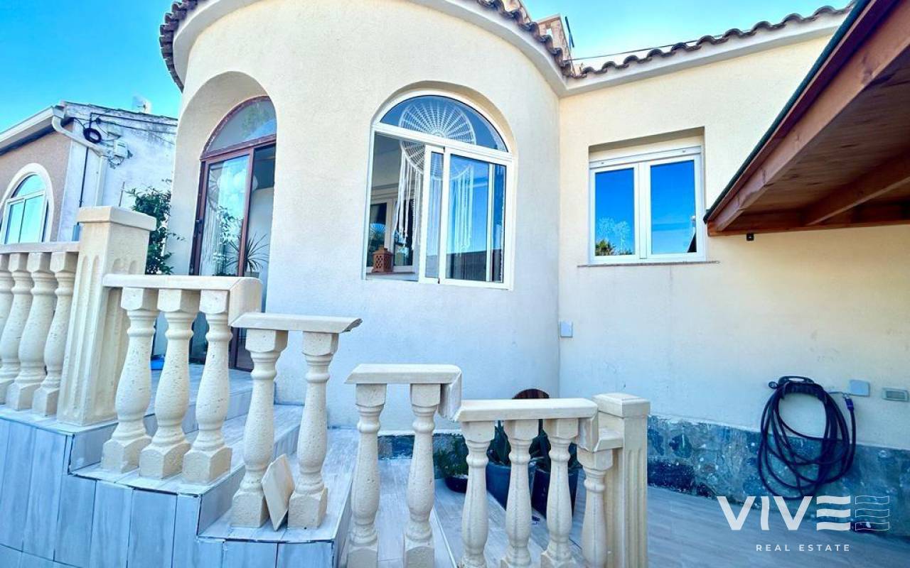 Detached Villa - Verkauf - Orihuela Costa - 99814