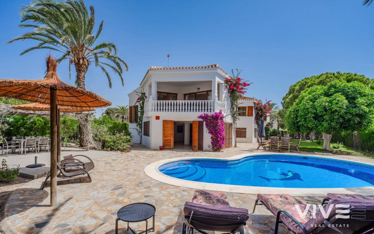 Detached Villa - Verkauf - Orihuela Costa - DOLP-55936