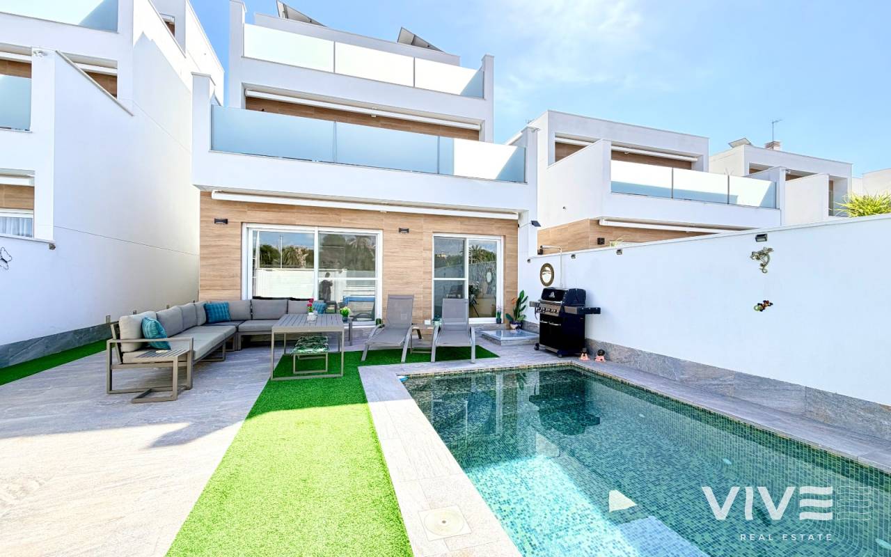 Detached Villa - Verkauf - San Pedro del Pinatar - RE0323