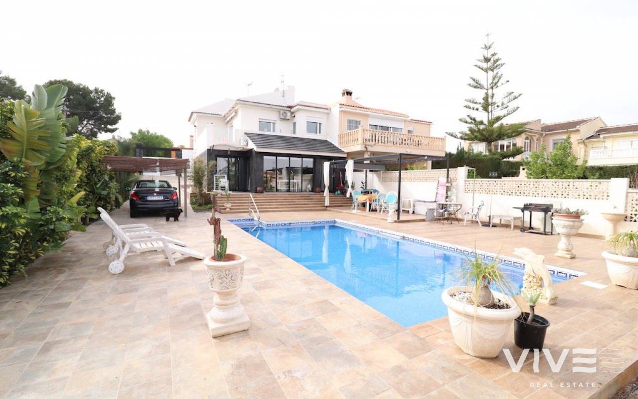 Detached Villa - Verkauf - Torrevieja - 79624