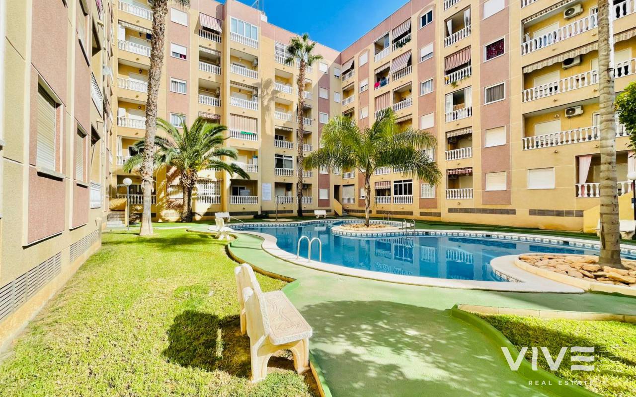Försäljning  - Apartamento - Torrevieja - El Acequión