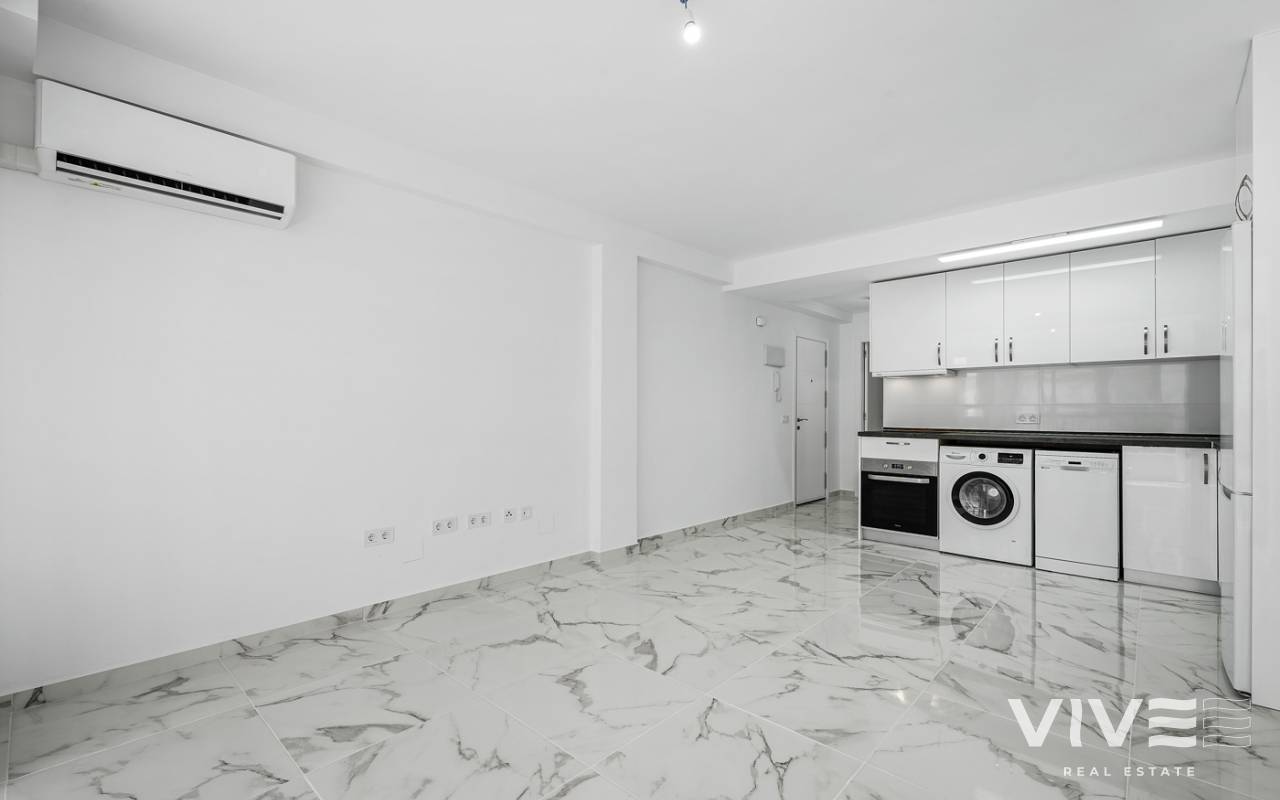 Försäljning  - Lägenhet - Torrevieja - Avenida Habaneras - Curva de Palangre
