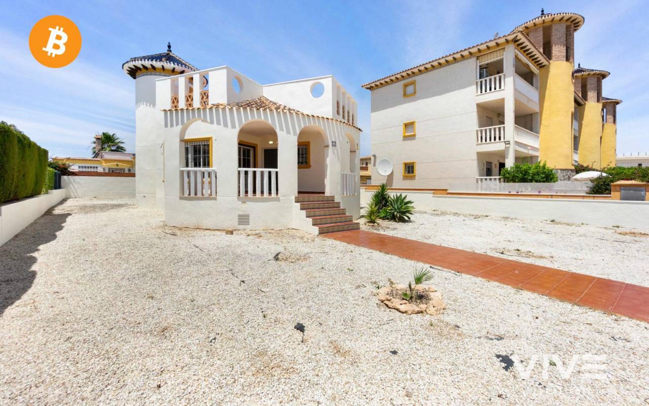 Försäljning  - Villa - Orihuela Costa - Lomas de Cabo Roig
