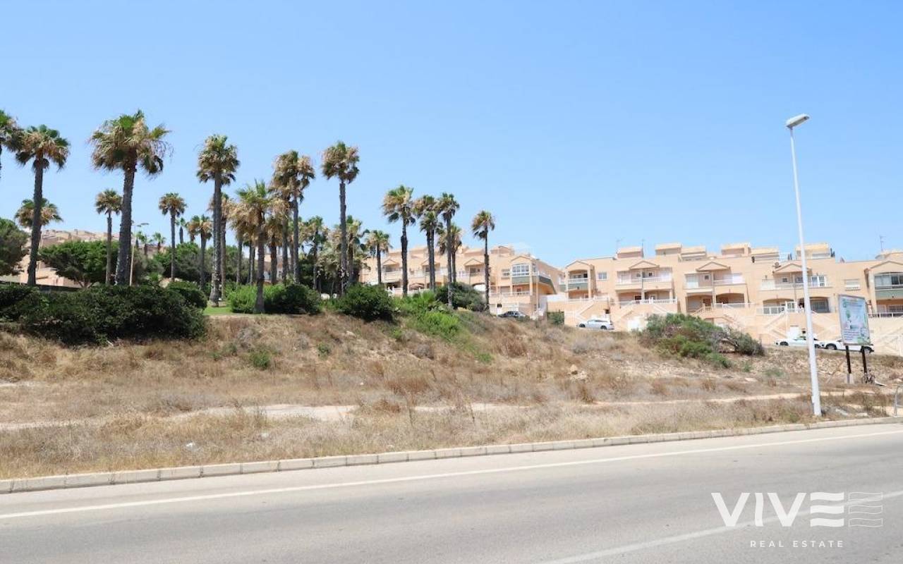 Grundstück - Verkauf - Torrevieja - 15230